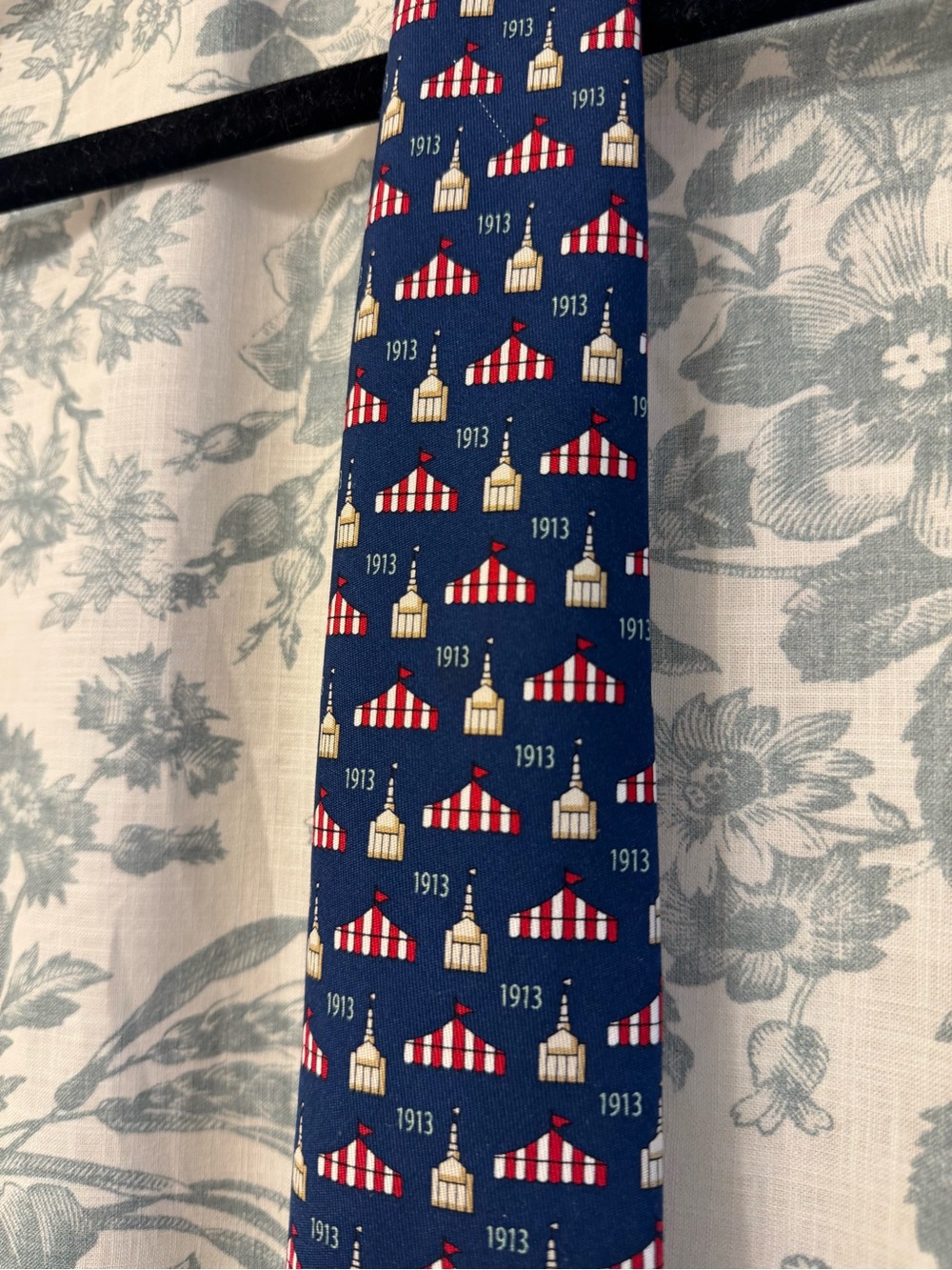 Men's USA Vineyard Vines Tie